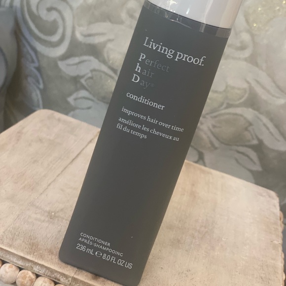 Living Proof Conditioner - Picture 2 of 4
